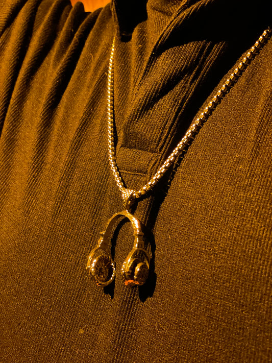 The Aureate Audio Pendant